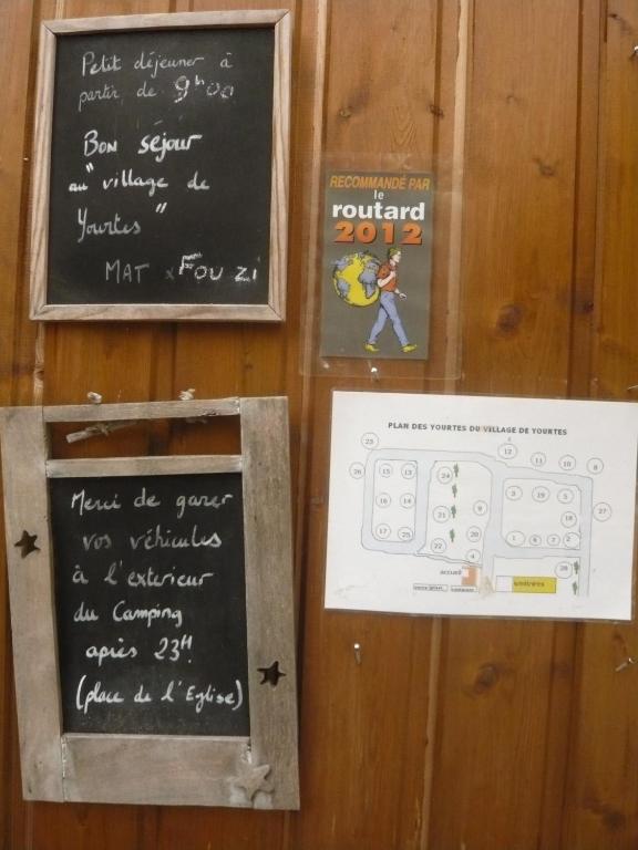 Village De Yourtes Beaussais Sur Mer Rom bilde